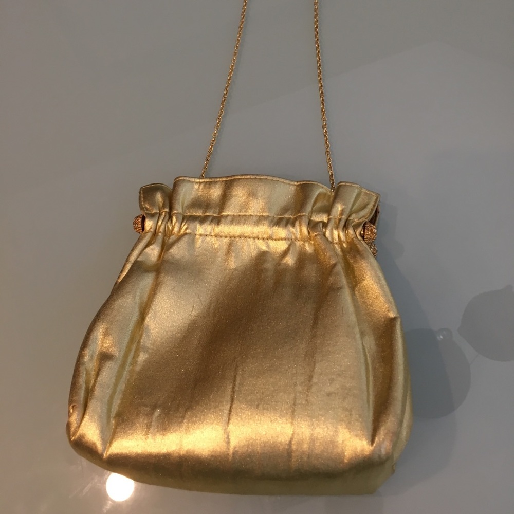 Gold bag with chain